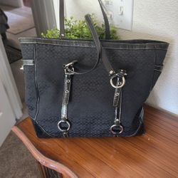 Coach Tote 