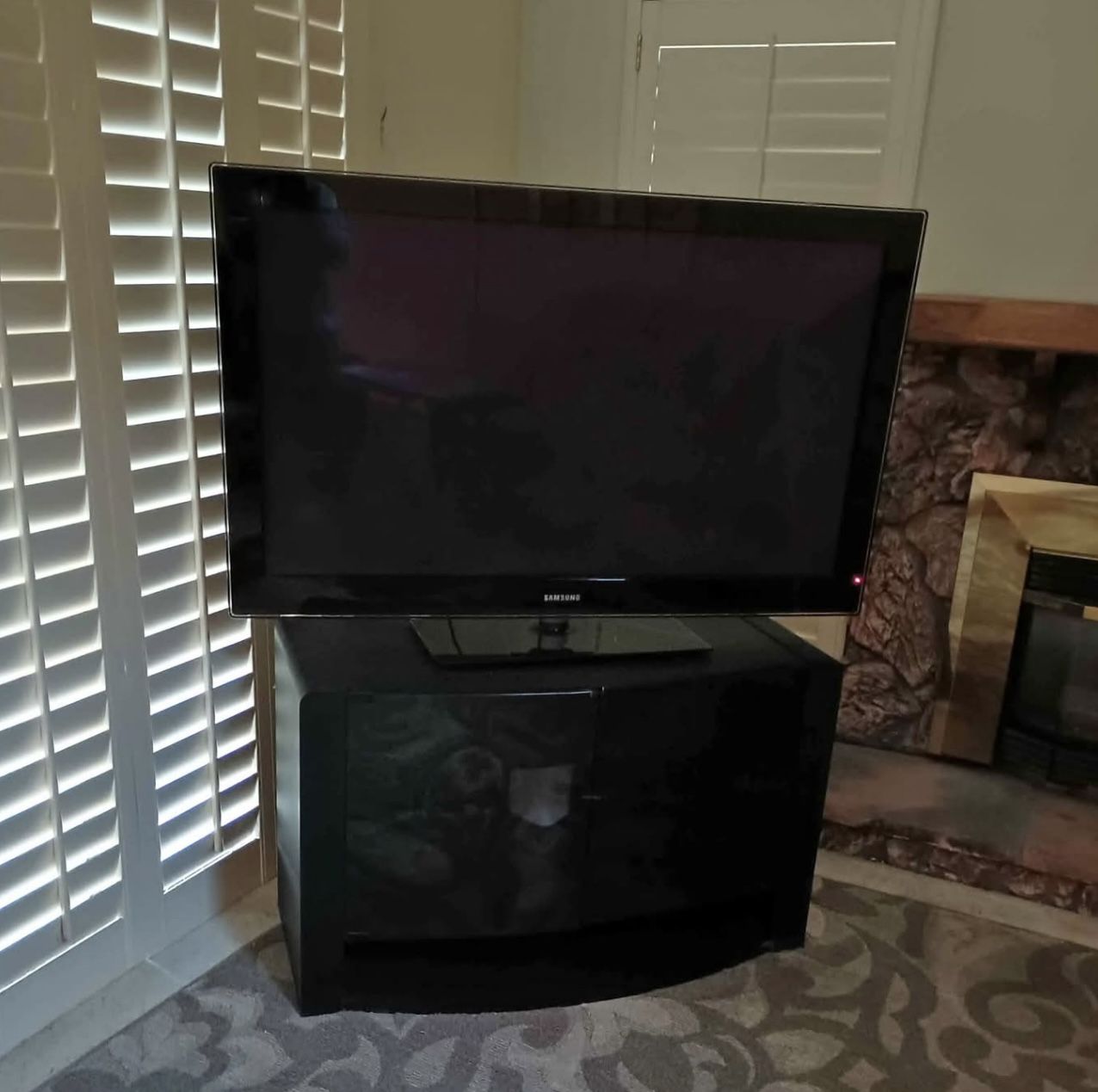 Samsung 50inch With Stand