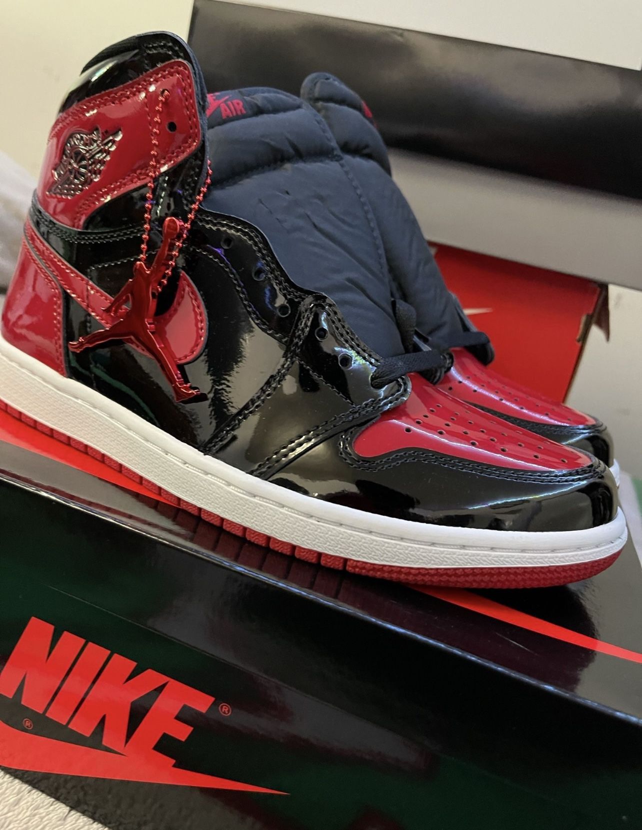 Jordan 1 retro patent bred