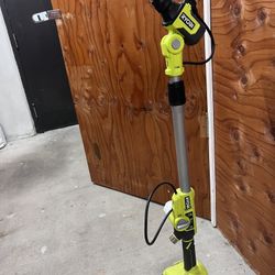 Ryobi Telescopic Scrubber 
