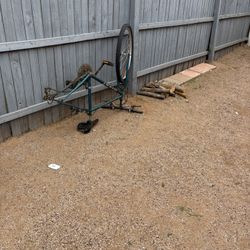 Giant Mountain Bike Front Wheel Missing Back Rim Tire