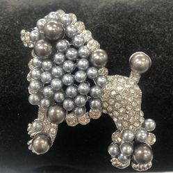  Vintage Grey Pearl And Rhinestone Poodle Brooch
