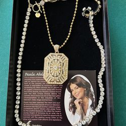 Paula Abdul Necklace with Autographed Photo