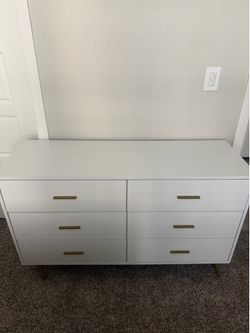 White 6 drawer dresser