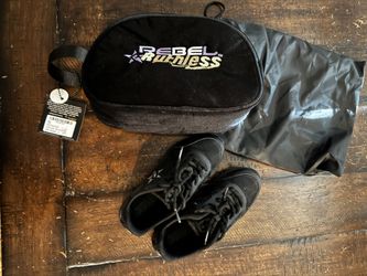 New Rebel Ruthless Cheerleading Shoes with Bag Size Youth 4