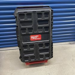 Milwaukee Chest Rolling Tool Box 