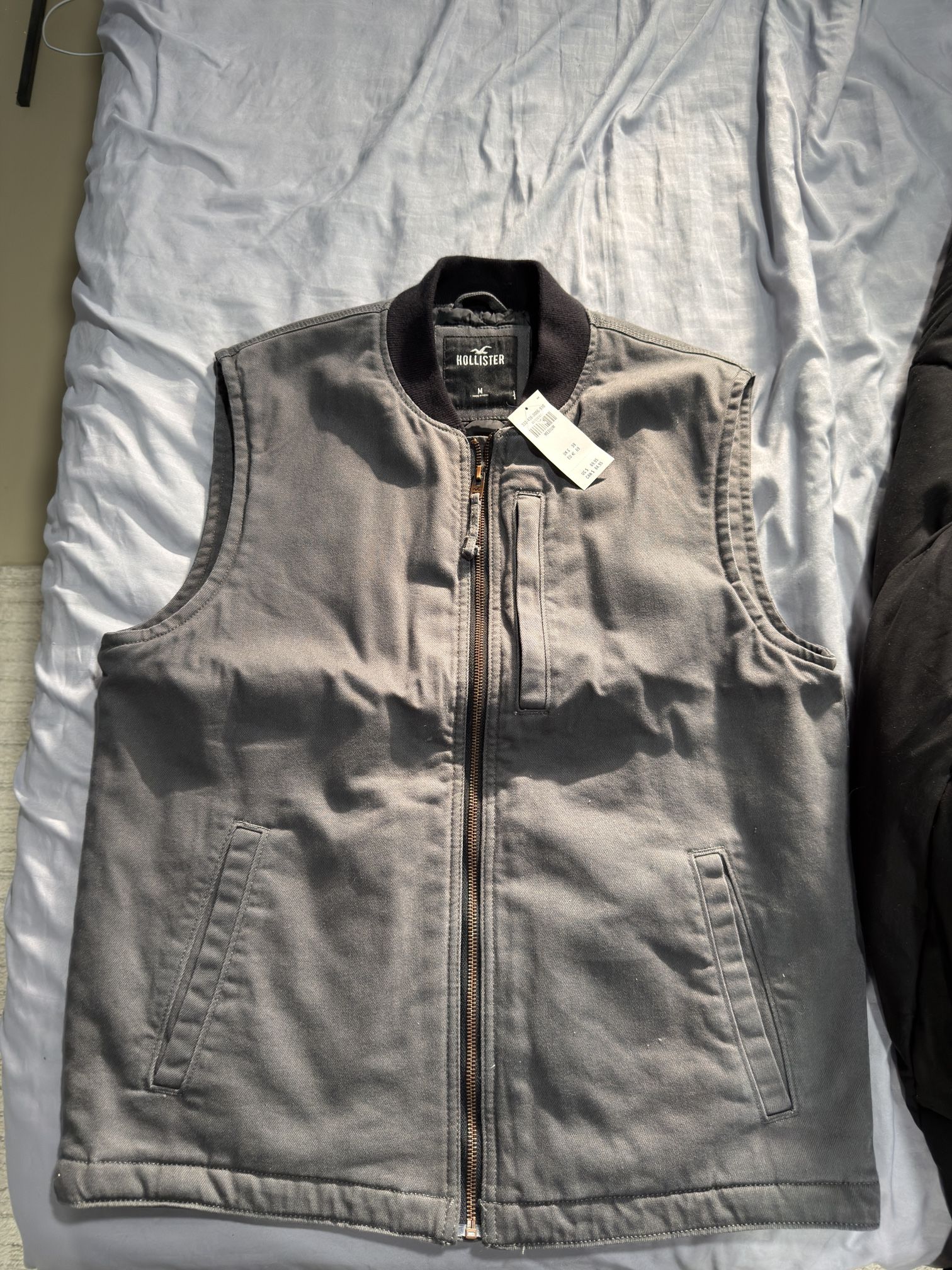 Hollister Men’s Workwear Vest Medium