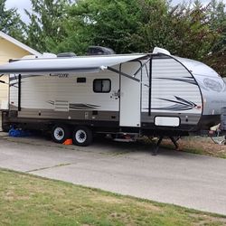 2016  Forest River Salem Camper A Lot Of Extras Included