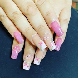 Uñas acrílicas