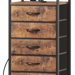 5 Drawers Dresser With Charging Station 