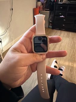 Apple Watch Series 4 rose gold