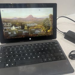 Microsoft Surface Pro 2 Model 1601 256GB i5 8GB Ram Windows 10 with keyboard
