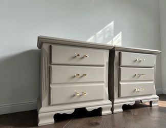 Gorgeous Driftwood Beige Nightstands (Pair) – Refinished
