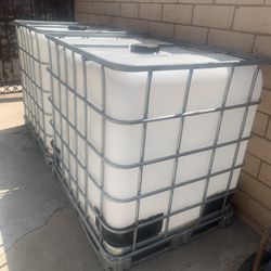 250 Gallon Water Tank 