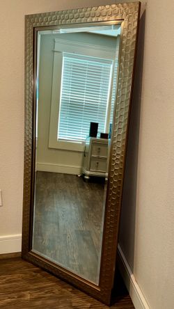 Good standing mirror