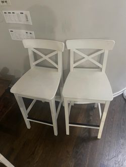 Counter chairs/stools
