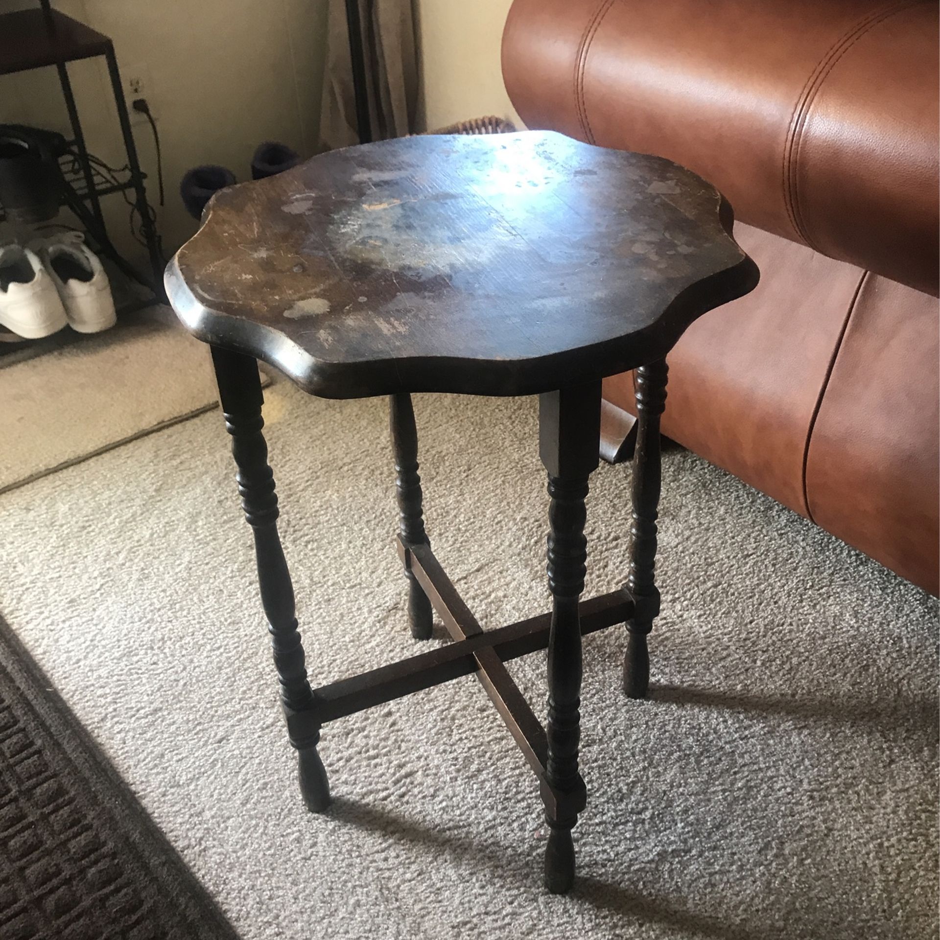 Wood end table