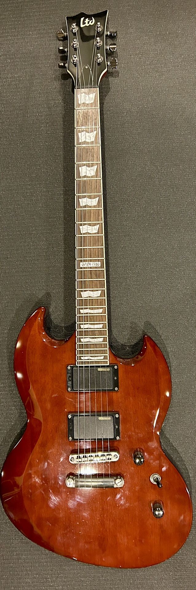 ESP LTD Viper 330 guitar