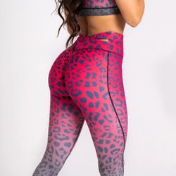 Noire Blanc Leggings Size Small New Red Leopard Print 