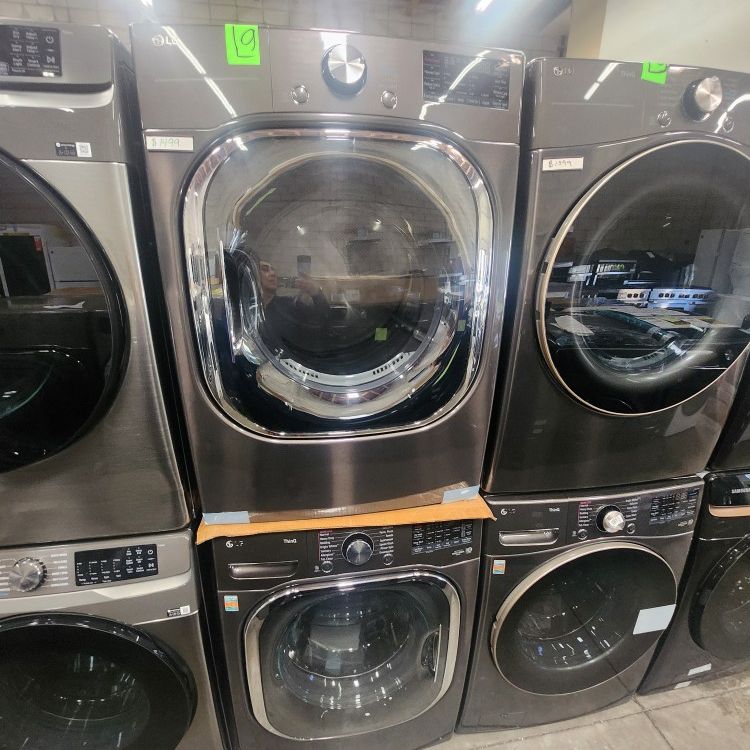 LG Set Front Load Washer And Dryer  Black Stainless  New 