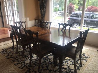 Dining room table