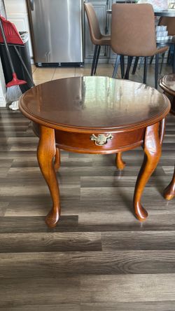 small round tables
