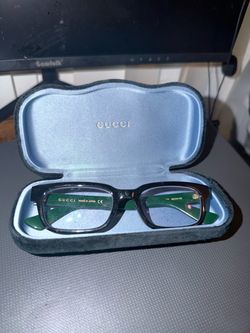 Guccis glasses