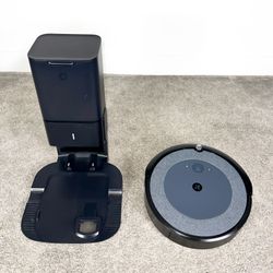 iRobot Roomba i4 Wi-Fi Vacuum Cleaner w/ Self Emptying Base