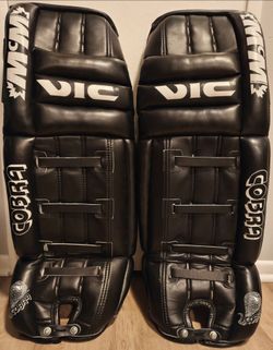 VIC BY MCMARTIN COBRA BLACK 34" SENIOR HOCKEY GOALIE LEG PADS!!! BRAND NEW!!! EXTREMELY RARE!!! DON'T MISS OUT!!! 🐍🚧🥅🏆🇨🇦🖤😍