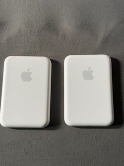 Apple MagSafe Battery Pack – Lot of 2