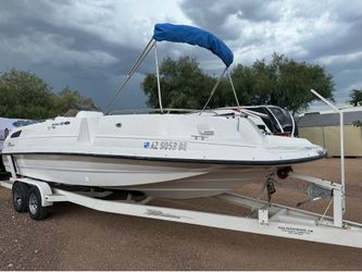 1997 Chaparral Sunsetsa 252
