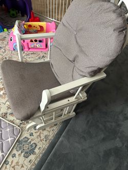 Rocking chair free