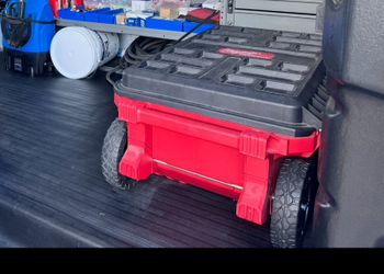 Millwaukee To Chest Semi Used $200