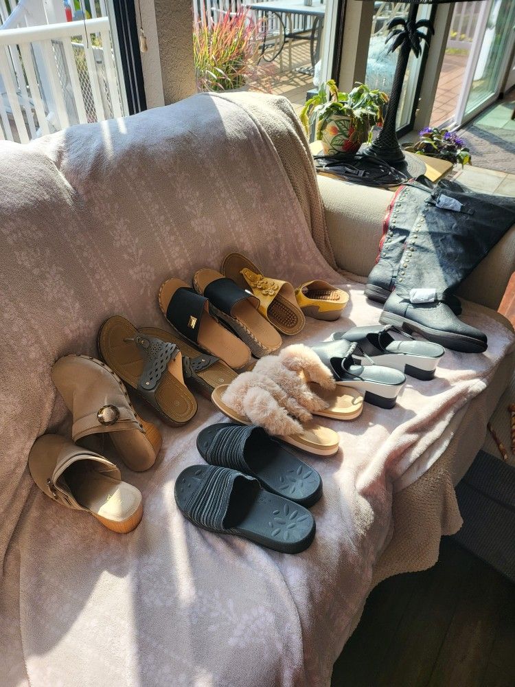 Shoes / Boots - Size 7