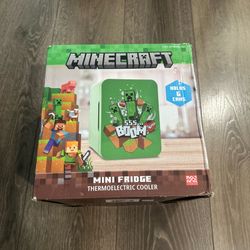 Minecraft 4L Therma Mini Fridge 6-Can Capacity w/Creeper TNT Design NEW Open Box