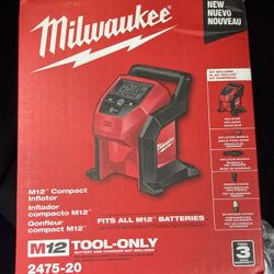 Milwaukee M12 inflator + XC4.0 battery