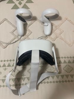 Oculus Quest 2 256GB VR Headset - Great Condition (White)