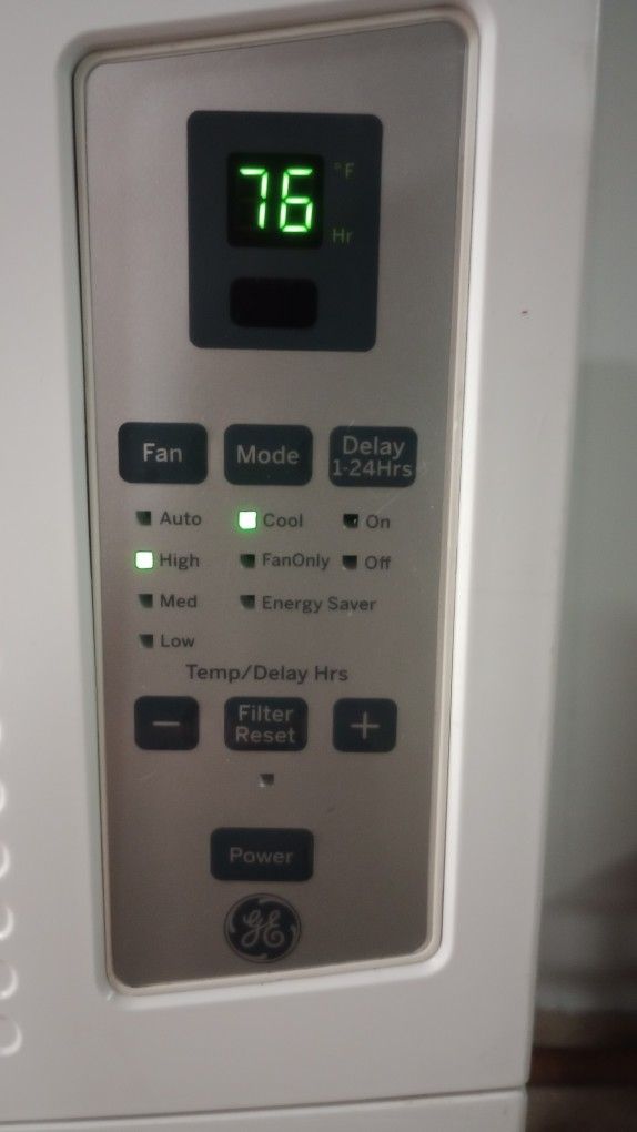 GE All Digital 8000 BTU Air Conditioner