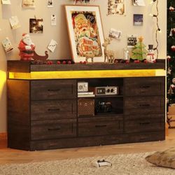 ChVans 7 Drawer Dresser with LED Light and Charging Station, Farmhouse Chest of Drawers for Closet, Wide Drawer Organizer Cabinet for Bedroom, Living 