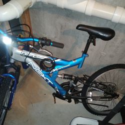 Boys Bike. 