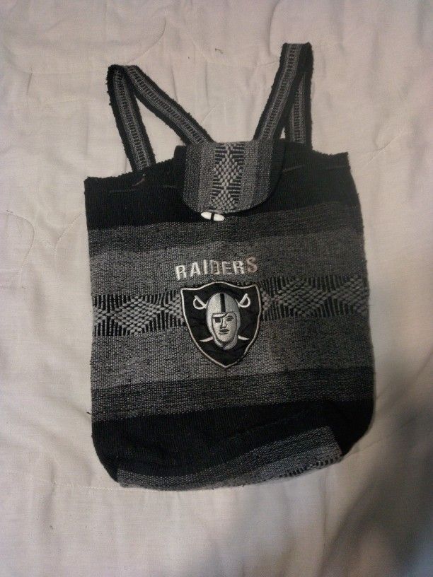 Raiders NFL Woven Fabric Drawstring Backpack Bag.