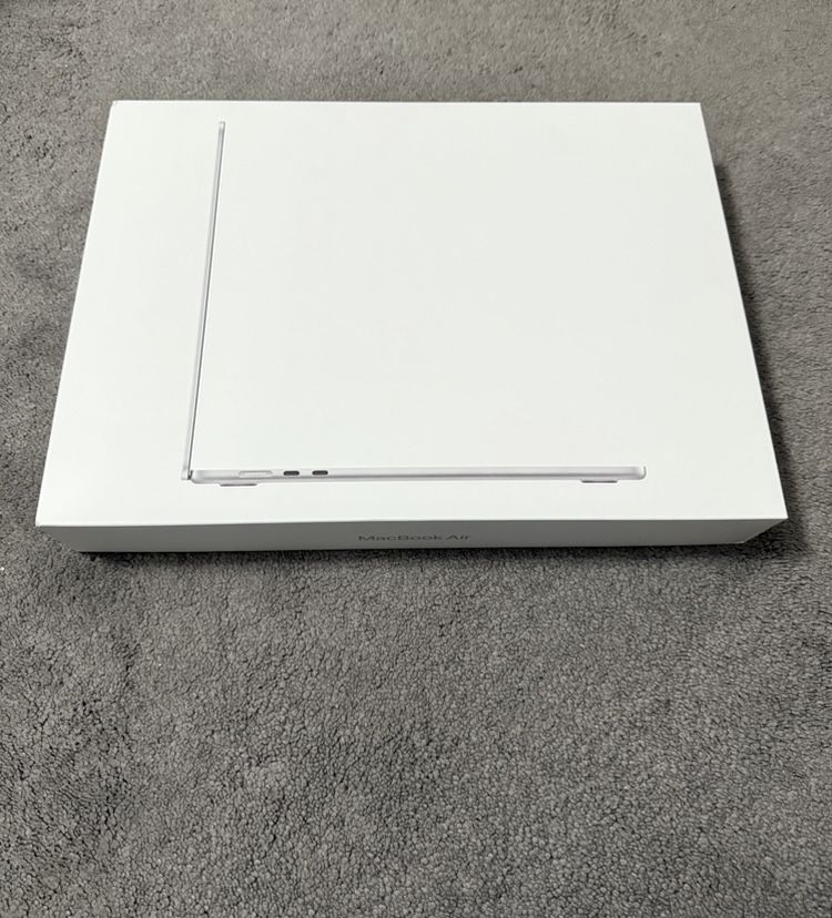 MacBook Air M4 2025 15” 1TB SSD 24GB Brand New Sealed
