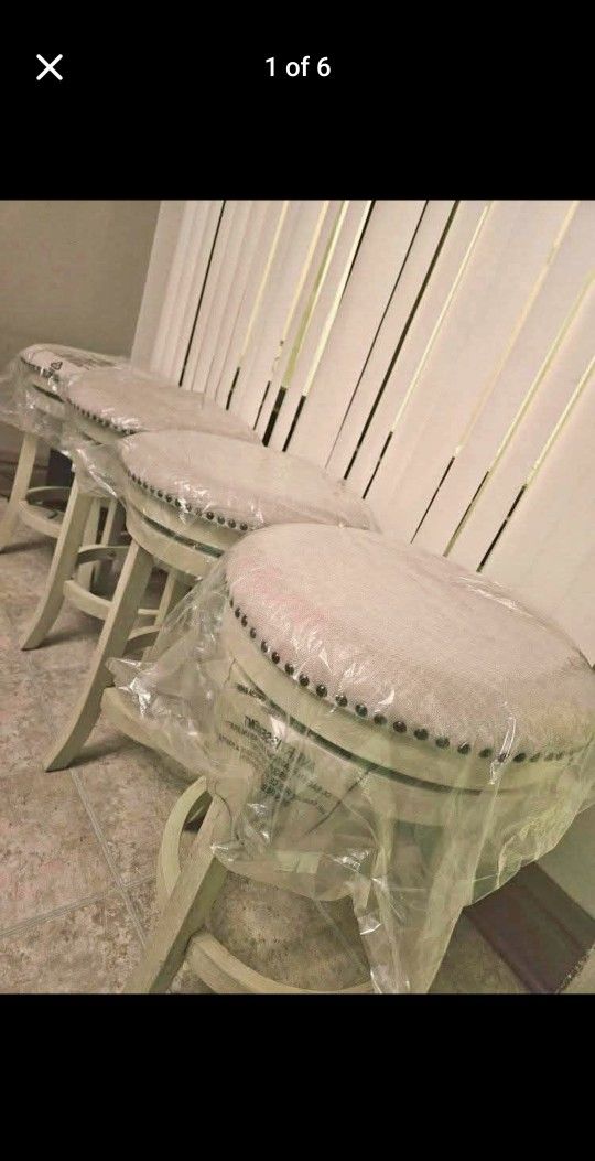 Beautiful Heavy Duty- Swivel Stools 