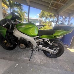2001 Kawasaki ZX900R ninja