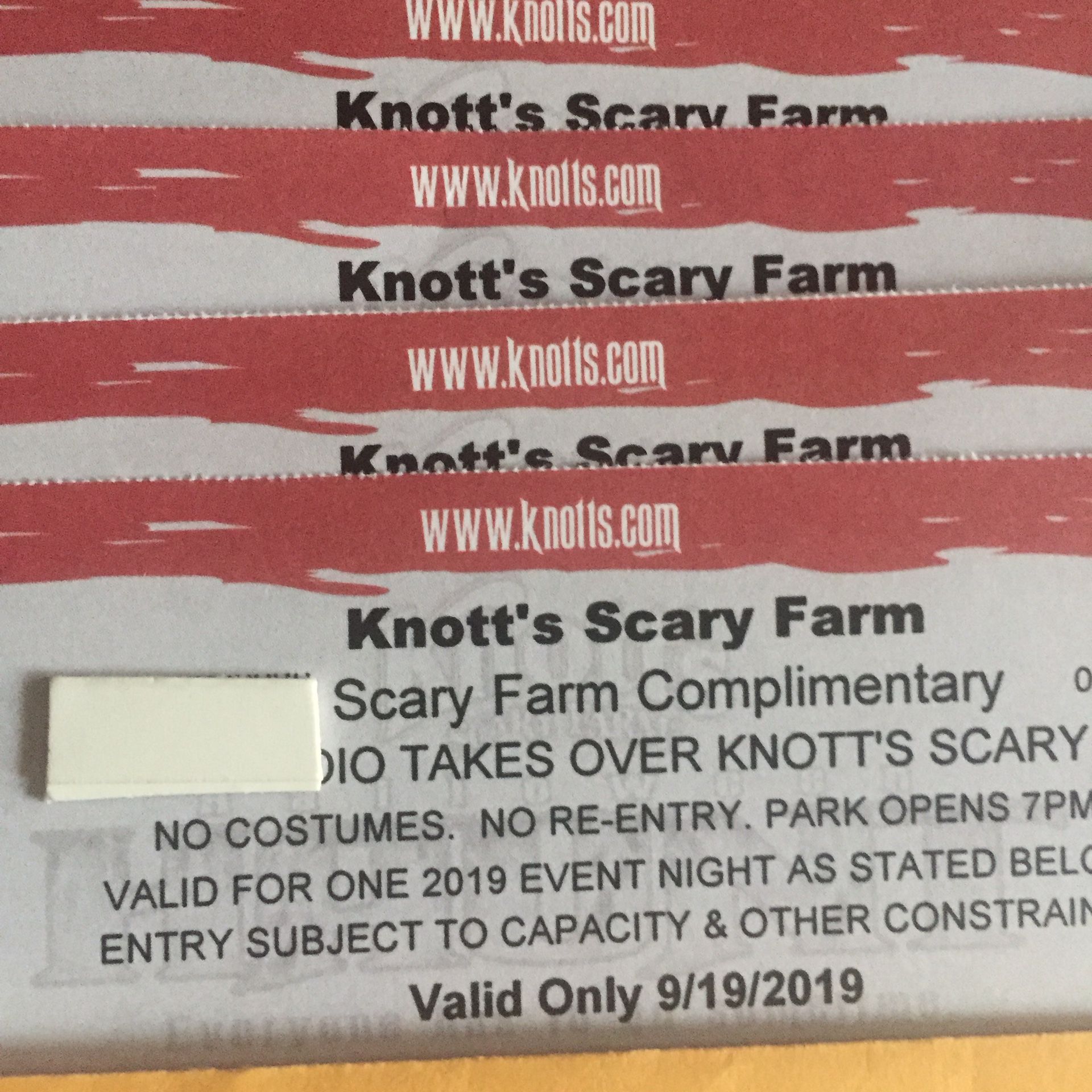 🎃👻💀☠️KNOTTS SCARY FARM TICKETS (4) OPENING NIGHT THU SEP 19 🤡👽🧟‍♀️🧟‍♂️🎟🎟🎟🎟 $30 EACH