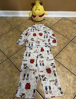 Toddler PEANUTS Charlie Brown Snoopy Christmas Pajamas 4T With Plushie