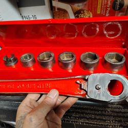 Reed Thru Bolt Wrench 