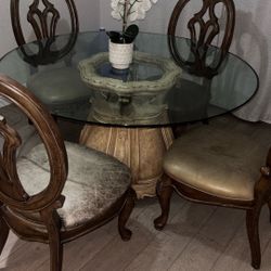 Thomasville Dining Table