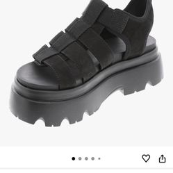 Ugg Sandals Size w10