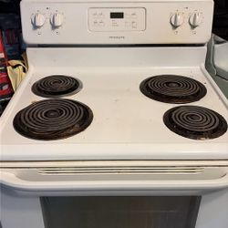 Frigidaire Electric Stove 